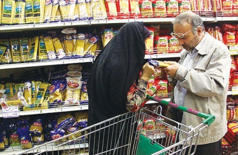 افزایش 49.4 درصدی قیمت خوراکی ها در یکسال اخیر / تورم ماهانه 3.5 درصدی قیمت ها تنها در اردیبهشت ماه 1401