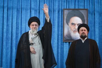 آیت الله خامنه ای: اینها که امروز در رژیم صهیونیستی و آمریکا سر کارند بدانند که نمیتوانند صنعت هستهای ایران را از بین ببرند / سردمداران بی ادب و گستاخ آمریکا تکرار میکنند که شما صنعت هستهای نداشته باشید آیت الله خامنه ای: اینها که امروز در رژیم صهیونیستی و آمریکا سر کارند بدانند که نمیتوانند صنعت هستهای ایران را از بین ببرند / سردمداران بی ادب و گستاخ آمریکا تکرار میکنند که شما صنعت هستهای نداشته باشید
