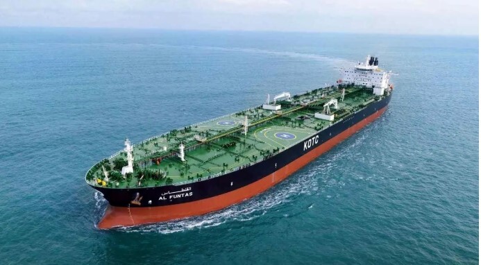 کشتی‌های تحریمی برای انبار نفت سرگردان، سر خط شدند