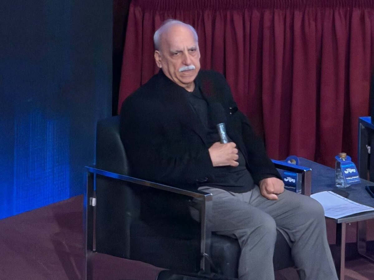 عبده تبریزی: تورم ۶۰درصدی می‌تواند اقتصاد ایران را دلاریزه و بی‌ثباتی را فراگیر کند /معاونت اقتصادی بانک مرکزی: چالش اصلی رمزارز‌ها حکمرانی و رگولاتوری است