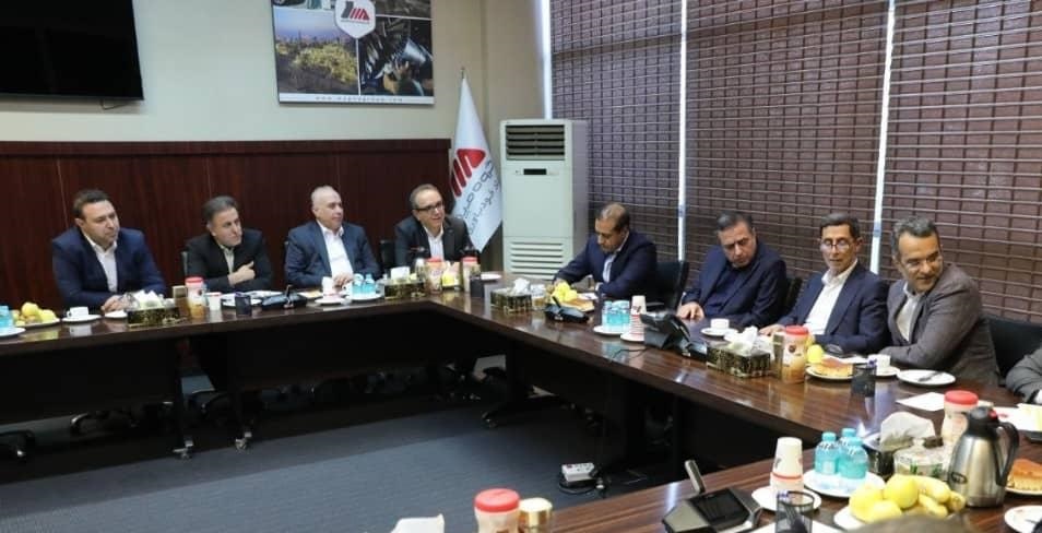 مشارکت راهبردی بانک صادرات ایران در تأمین مالی توسعه زیرساخت‌های انرژی با تمرکز بر نیروگاه‌های تجدیدپذیر