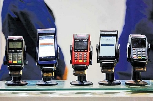 بانک ملت رتبه نخست بیشترین تعداد تراکنش و گردش مالی را داشت / 155 همت جذب منابع از طریق تراکنش های اردیبهشت 1405