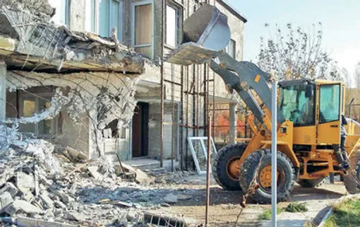 دلایل حقوقی بی‌اثر شدن معاملات رسمی، زمين خواري در شرايط خلأ قانونی