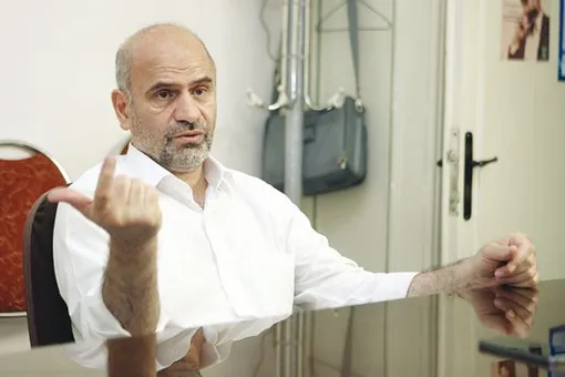 اقتصاد دانان امضاكننده نامه: ما منتظر دعوت رییس‌جمهوری هستیم نه سازمان برنامه‌و‌بودجه