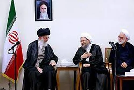 آملی لاریجانی رئیس مجمع تشخیص مصلحت نظام و عضو فقهای شورای نگهبان شد